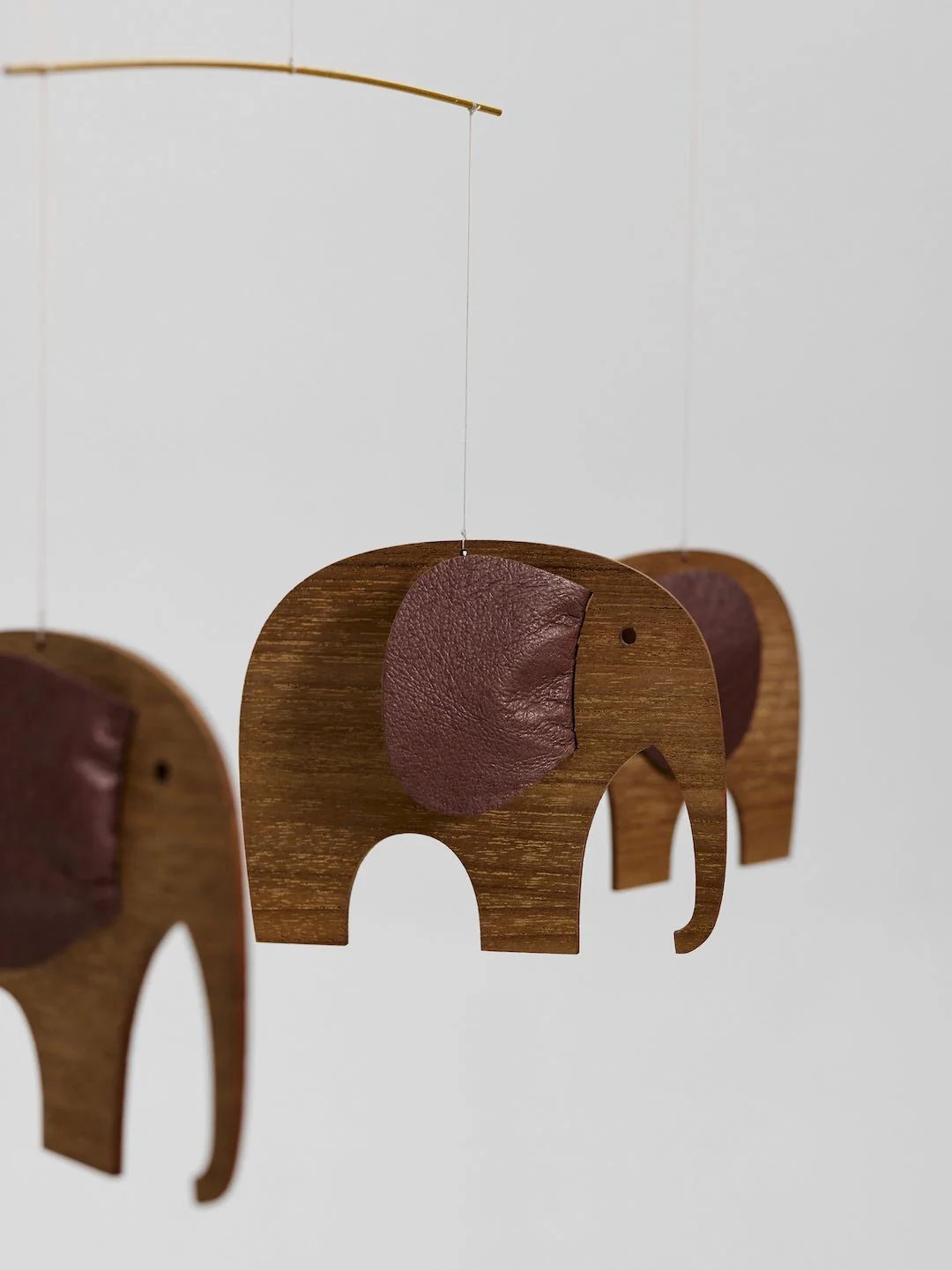 Mobiel n° 71 - Baby Elephants 3 Wood - Image 3