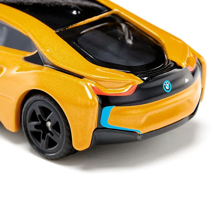 BMW i8 - Image 3