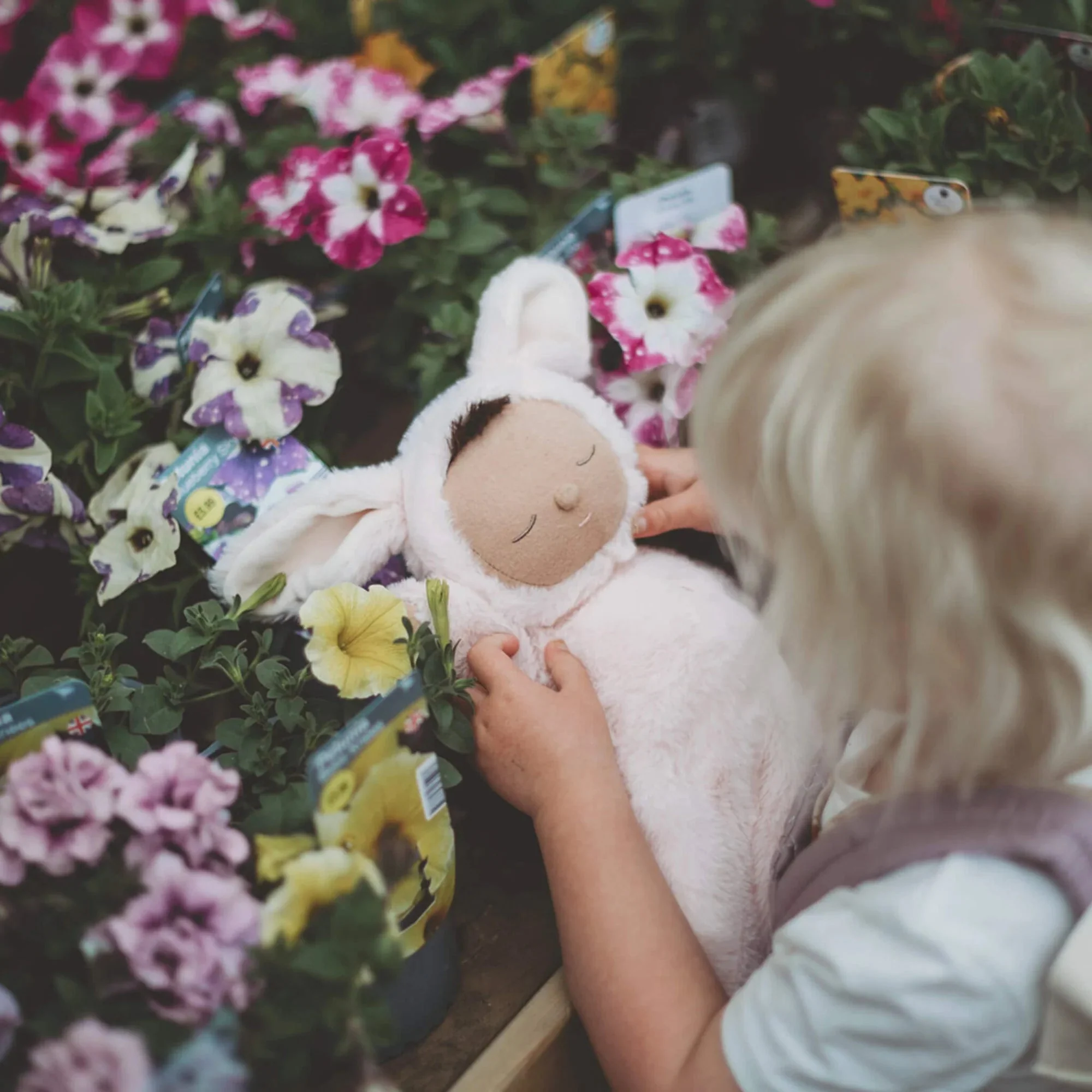Lappenpop Cozy Dinkum Bunny Pip Pink - 32 cm - Image 2