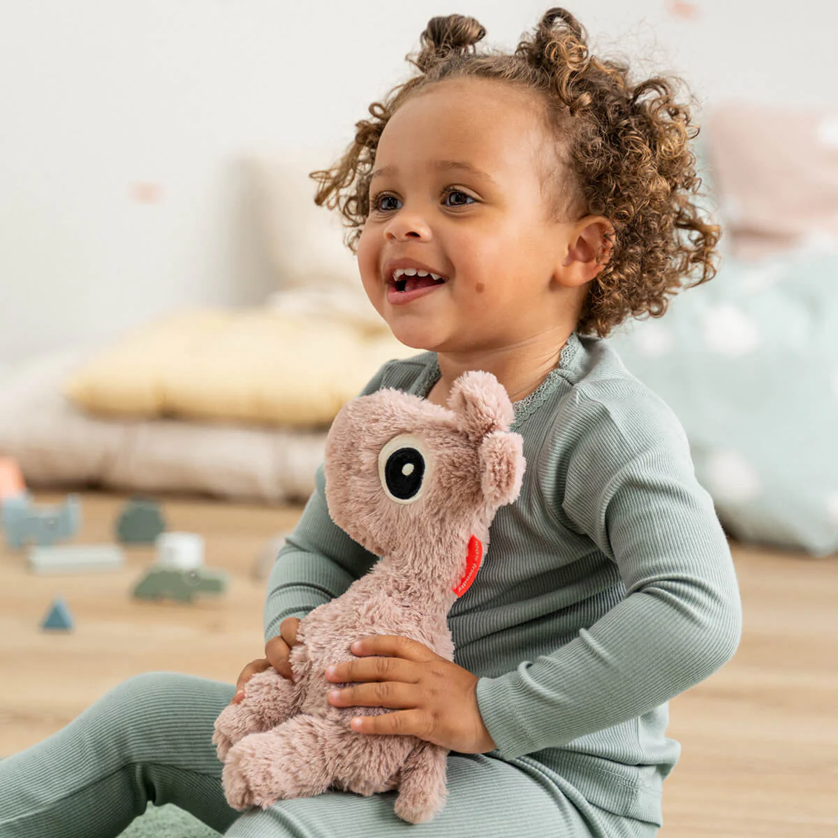 Knuffel Giraf Cuddle bestie Raffi Powder - 26 cm - Image 4