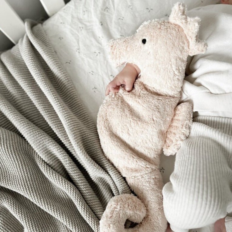 Knuffel Zeepaardje met warmtekussen Cuddly animal Seahorse Small - 42 cm - Image 4