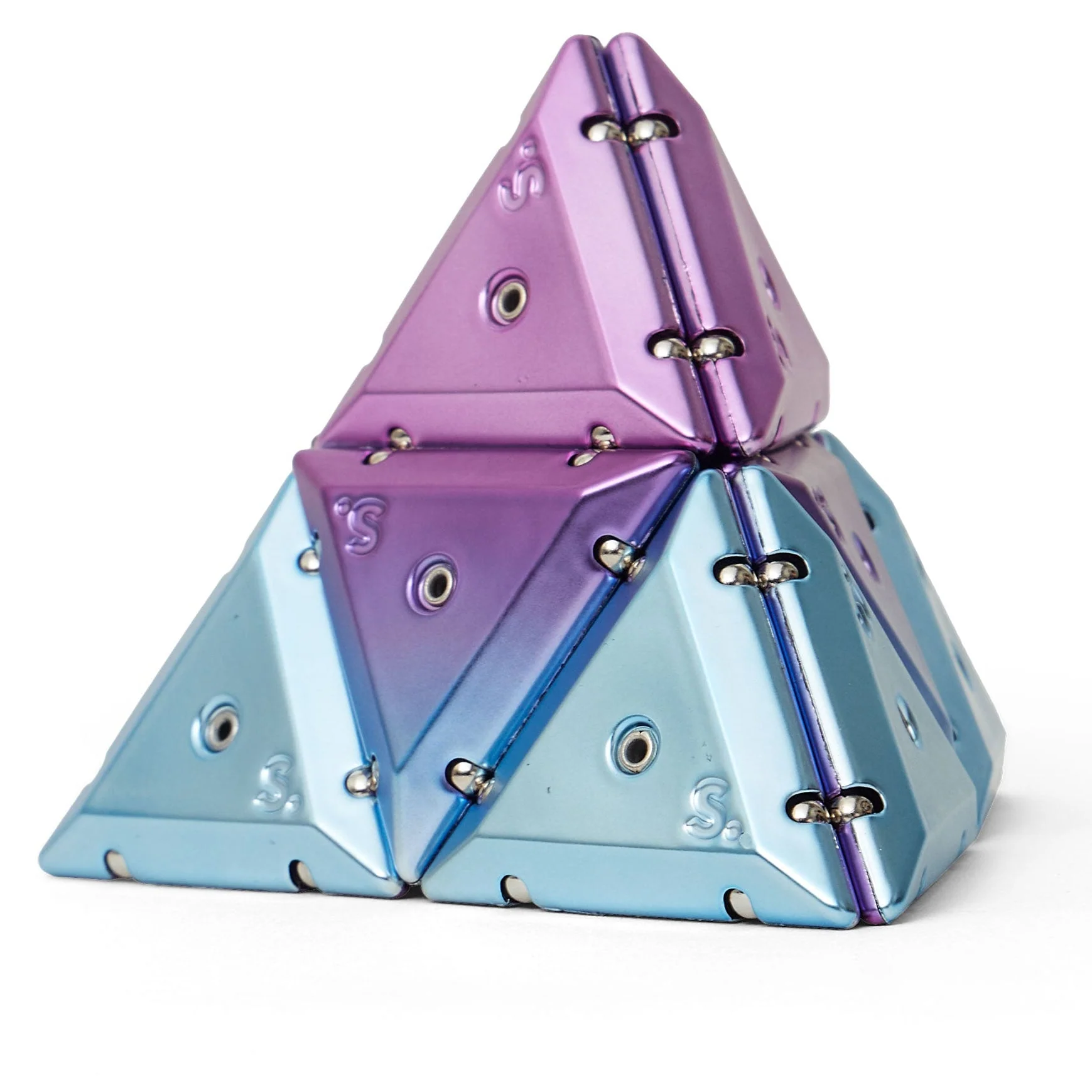 Geode Chrome Pyramid Nova