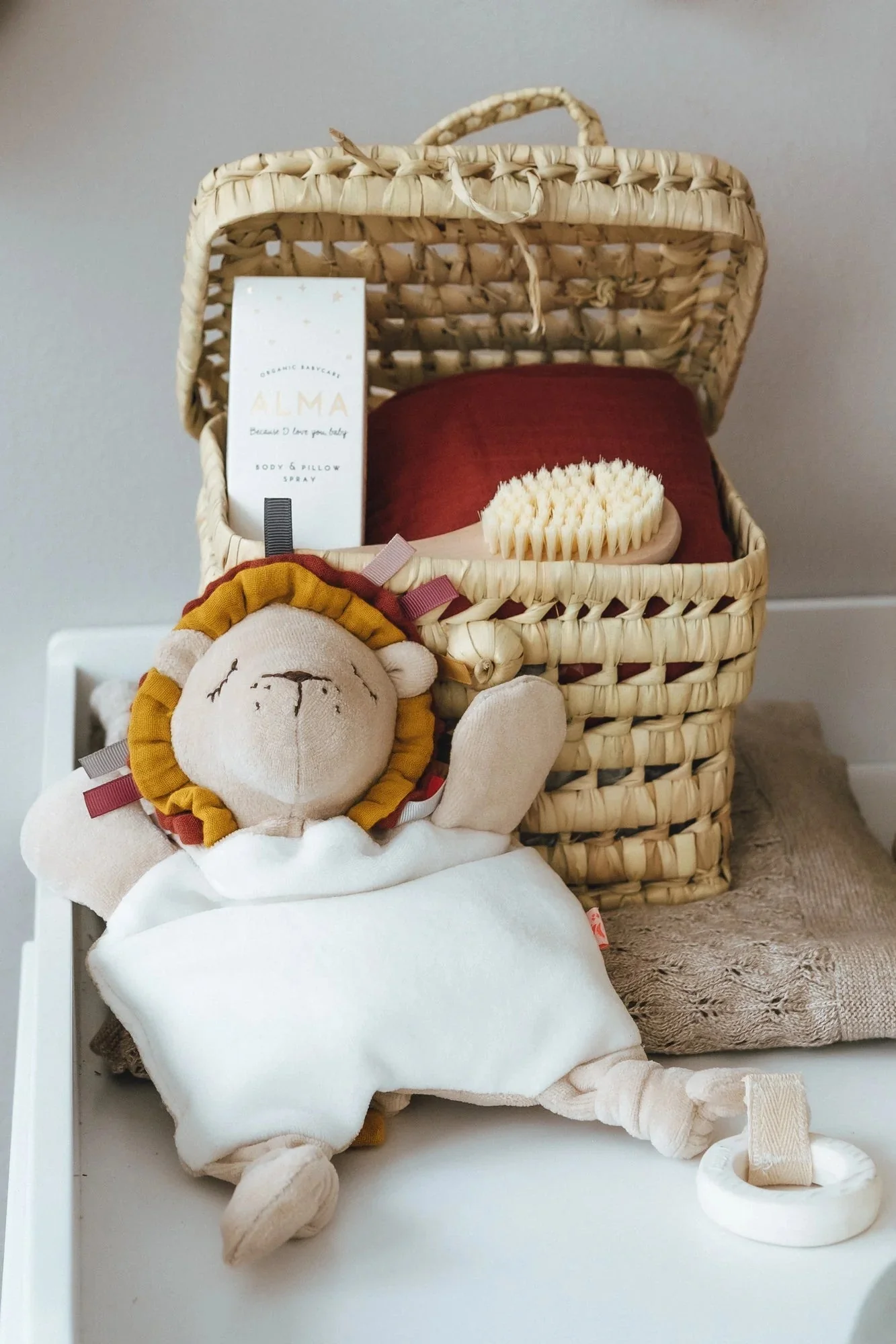 Kleine opbergmand uit palmbladeren - Image 3