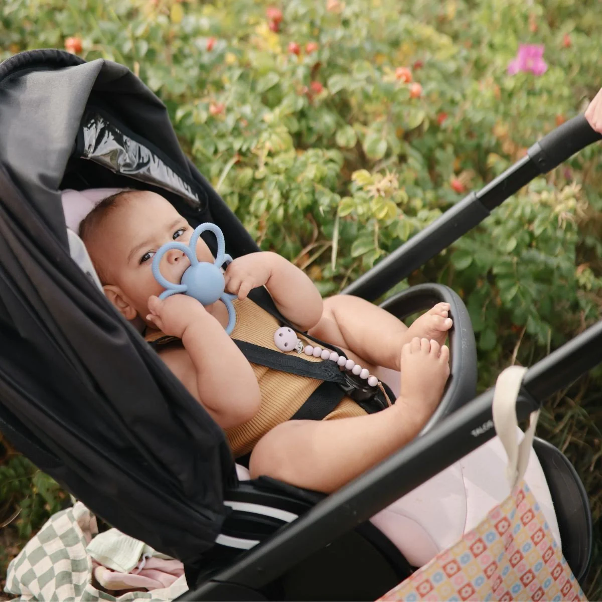 Rammelaar Daisy Teether Faded Denim - Image 2