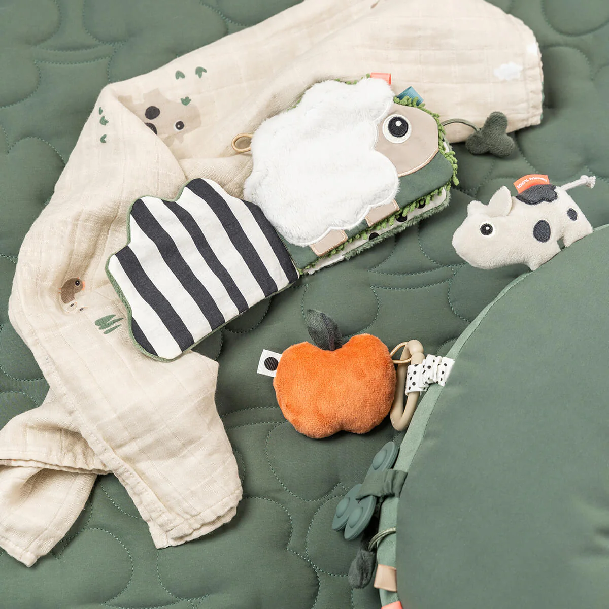 Sensorisch babyboekje - Tiny farm Colour mix - Image 4