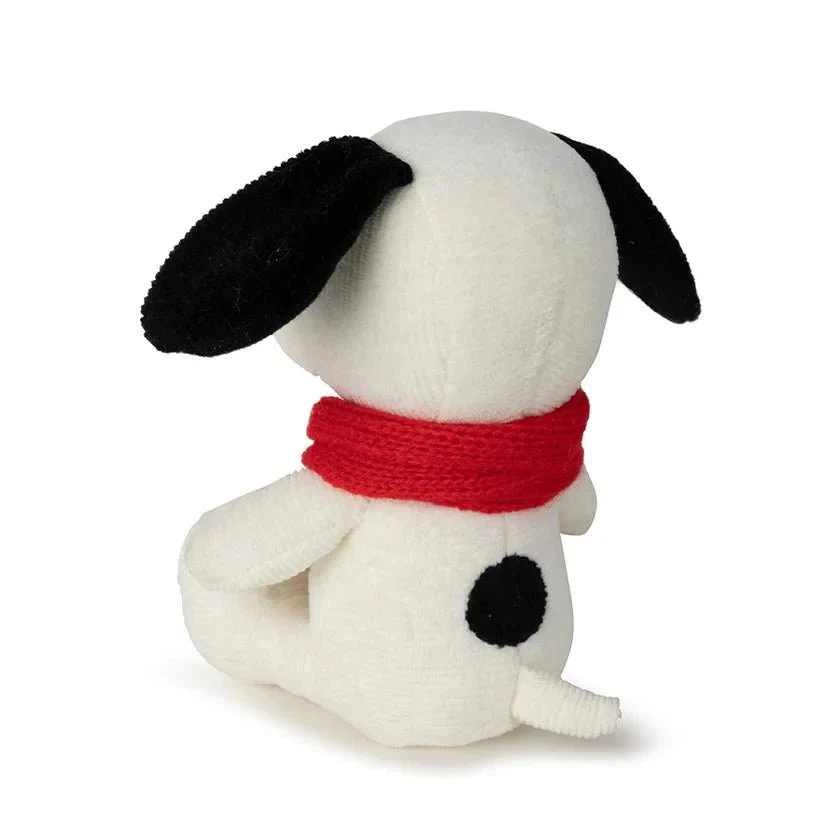 Snoopy With Scarves - 17 cm - Image 3