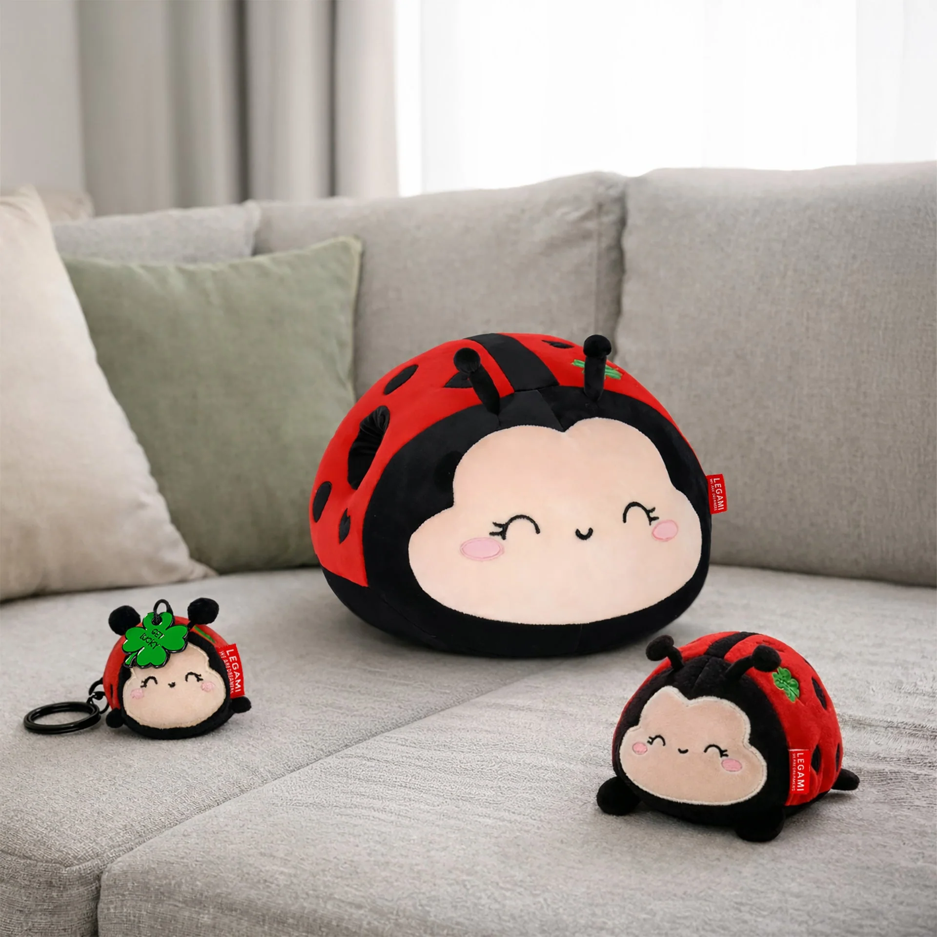 Knuffelkussen Super Soft! Pillow - Ladybug - Image 2
