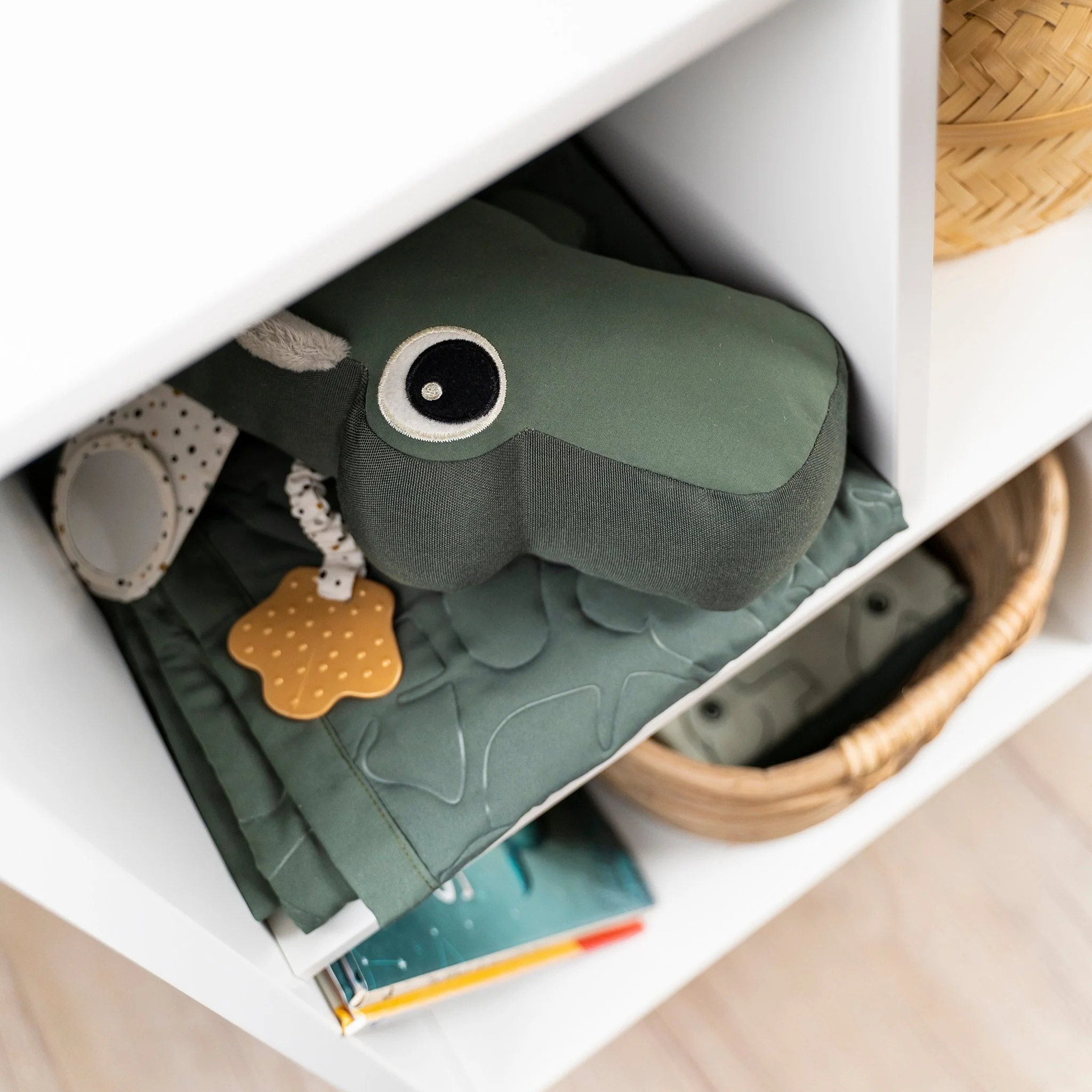 Tummy time activity toy Croco Green - Image 6