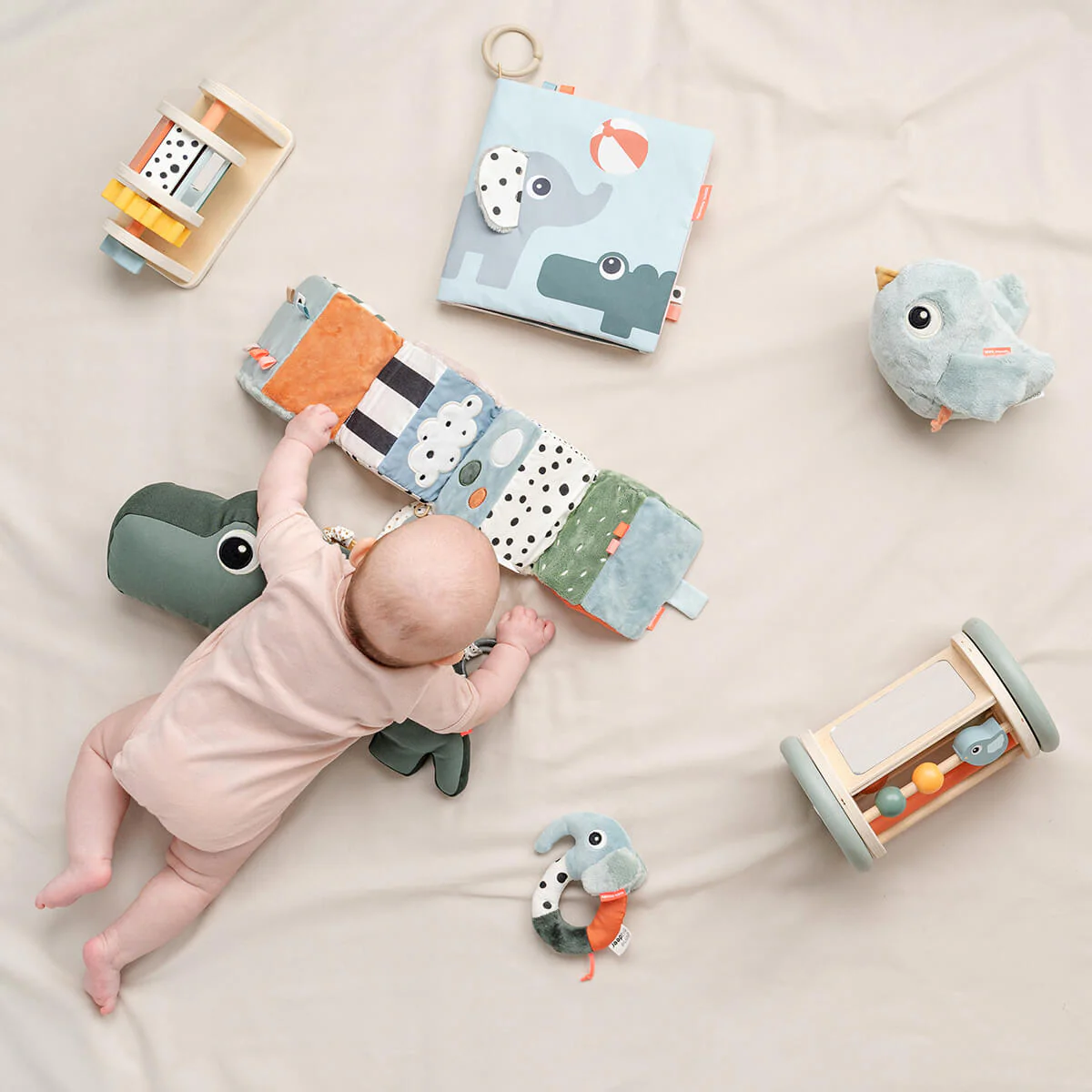 XL babyboekje Tummy Time Soft Book - Deer friends Colour Mix - Image 9