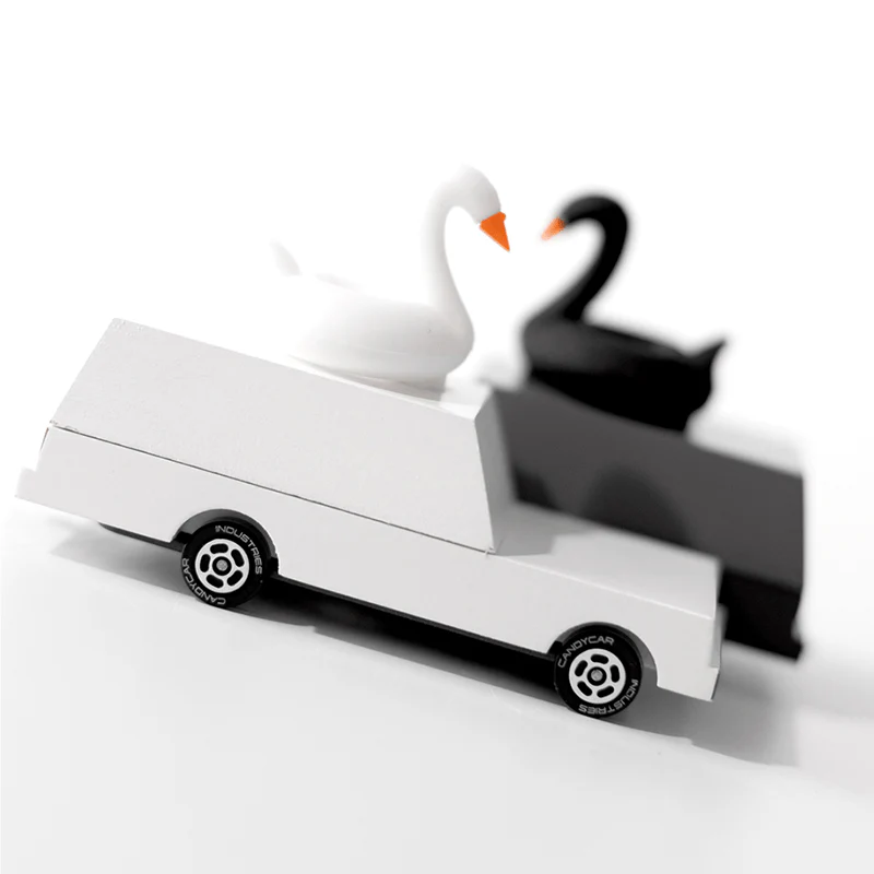 White Swan Wagon (W111) 8,9X3,8X6,4Cm, Wooden Diecast, - Image 2